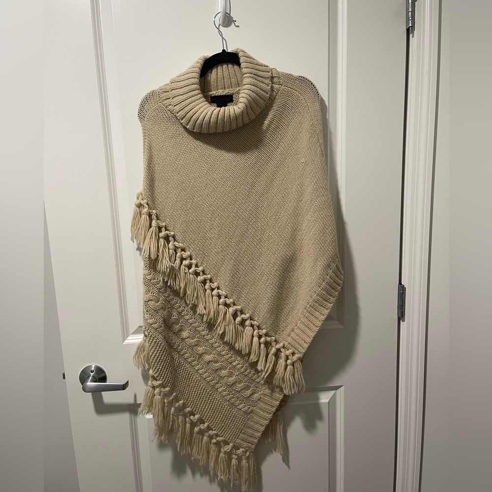 Steve Madden Poncho Topper Sweater (OS)